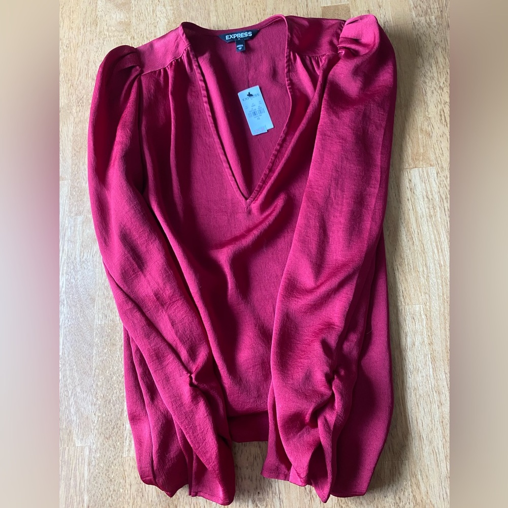 Express blouse never worn